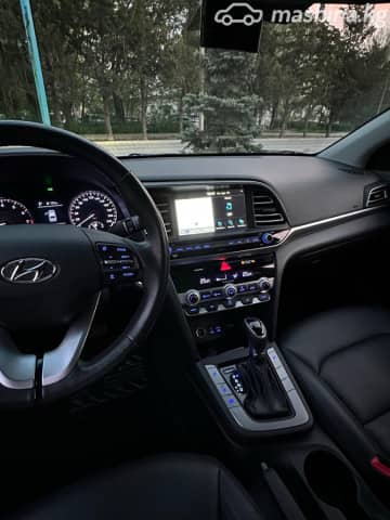 Hyundai Avante VI Рестайлинг 1.6 CVT
