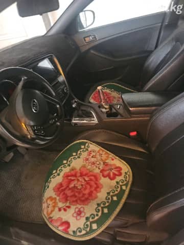 Kia K5 I 2.0 LPi AT