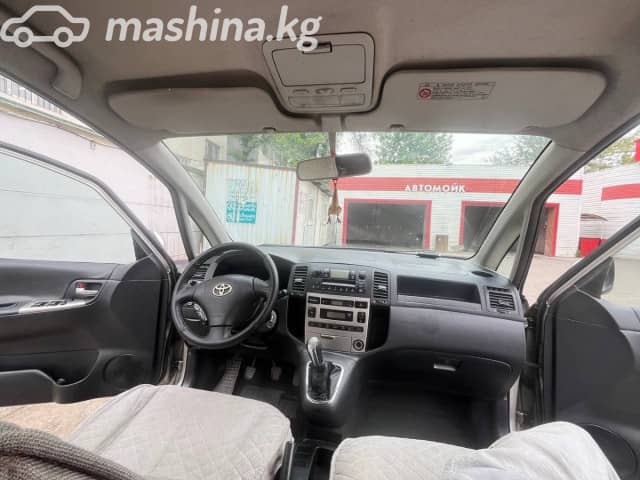 Toyota Corolla Verso I 1.8 MT