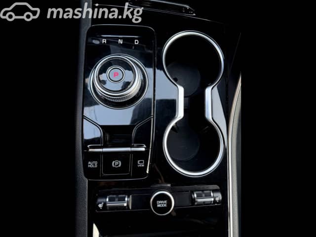 Kia K5 III 2.0hyb AT
