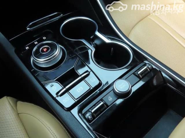 Kia K5 III 2.0 AT