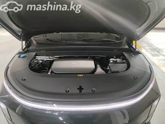 LiXiang L6 1.5hyb AT 4WD