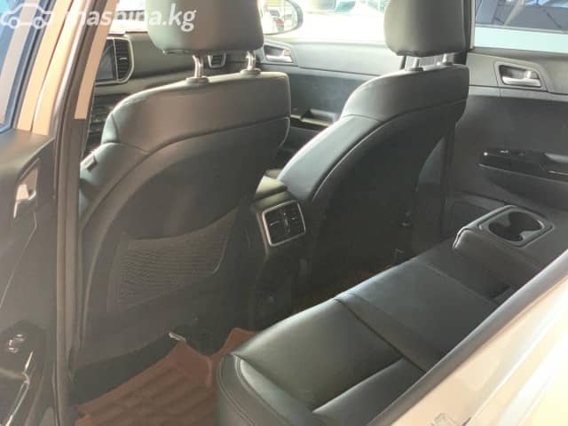 Kia Sportage IV 2.0d AT