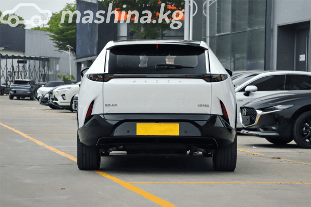 Mazda EZ-60 1.5hyb AT