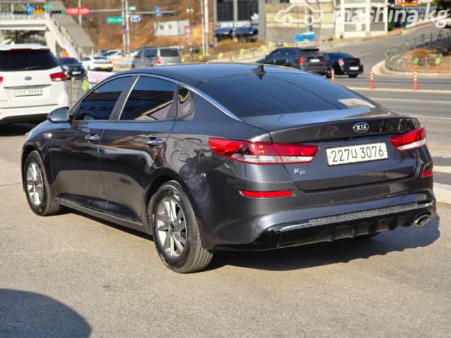 Kia K5 II 2.0 AT