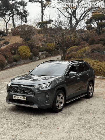 Toyota RAV4 V (XA50) 2.5hyb CVT 4WD