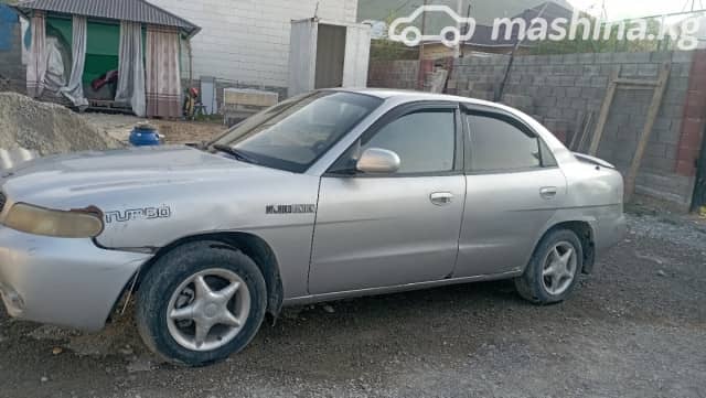 Daewoo Nubira I 1.8 MT