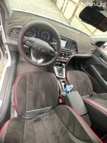 Hyundai Avante VI Рестайлинг 1.6 CVT