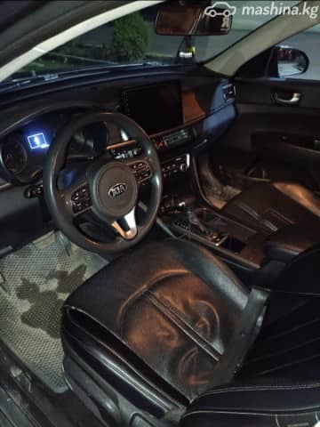 Kia K5 II 2.0 AT