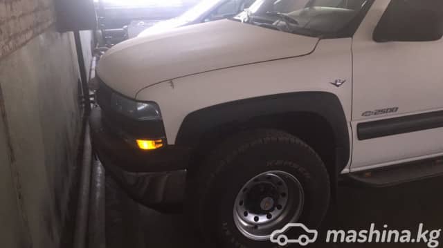 Chevrolet Suburban IX 6.0 AT 4WD