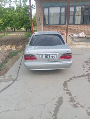 Mercedes-Benz E-Класс II (W210, S210) Рестайлинг 200 2.0d MT