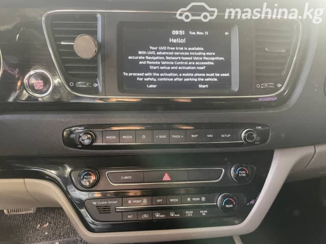 Kia Carnival III 3.3 AT