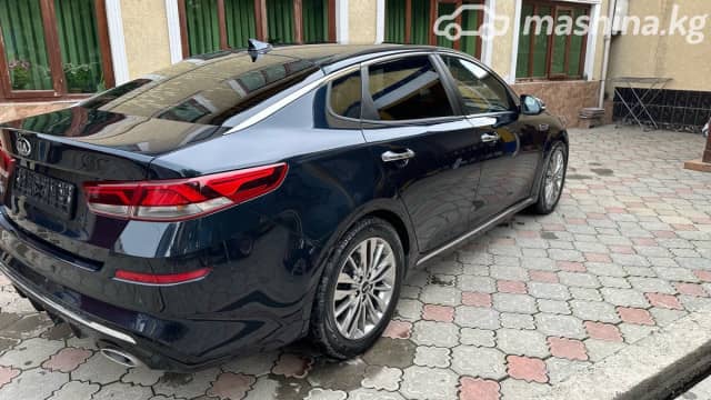 Kia K5 II 2.0 AT