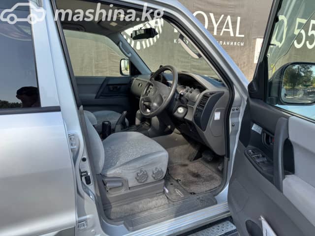 Mitsubishi Pajero III