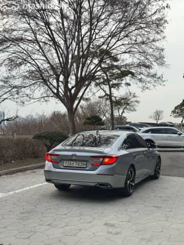 Honda Accord X 2.0 AT