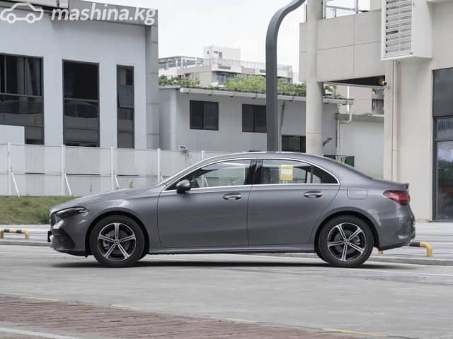 Mercedes-Benz A-Класс IV (W177) Рестайлинг 200 1.3 AMT