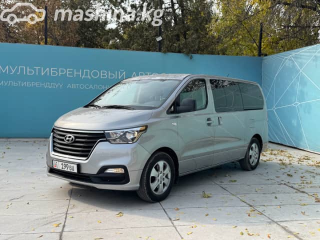 Hyundai Starex (H-1) II Рестайлинг 2 2.5d AT