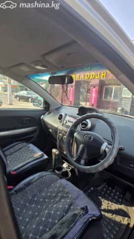 Toyota Ist I 1.3 AT