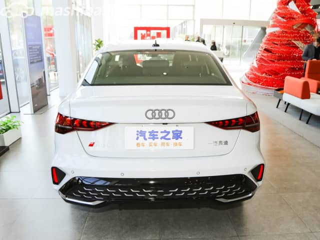 Audi A3 IV (8Y) Рестайлинг 35 TFSI 1.5 AMT