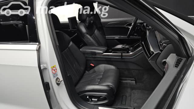 Audi A8 IV (D5) Рестайлинг Long 55 TFSI 3.0 AT 4WD