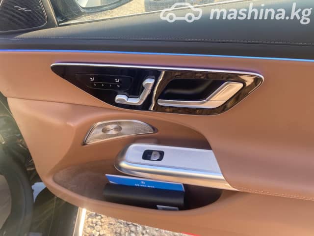 Mercedes-Benz E-Класс VI (W214, S214) 300 2.0 AT 4WD