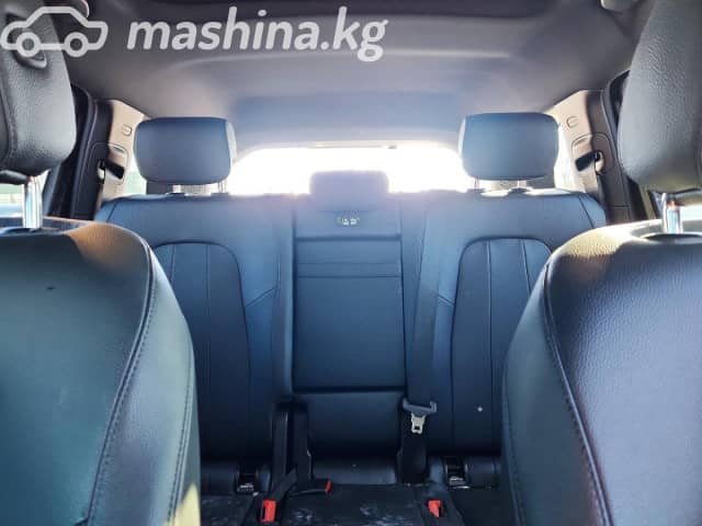 Mercedes-Benz GLB I (X247) 250 2.0 AMT 4WD