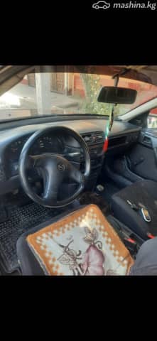 Opel Vectra A 1.6 MT