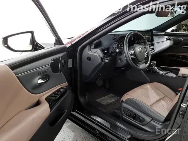 Lexus ES VII Рестайлинг 300h 2.5hyb CVT