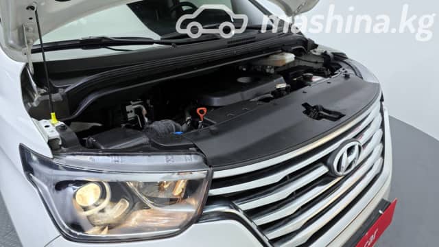 Hyundai Starex (H-1) II Рестайлинг 2 2.5d AT 4WD