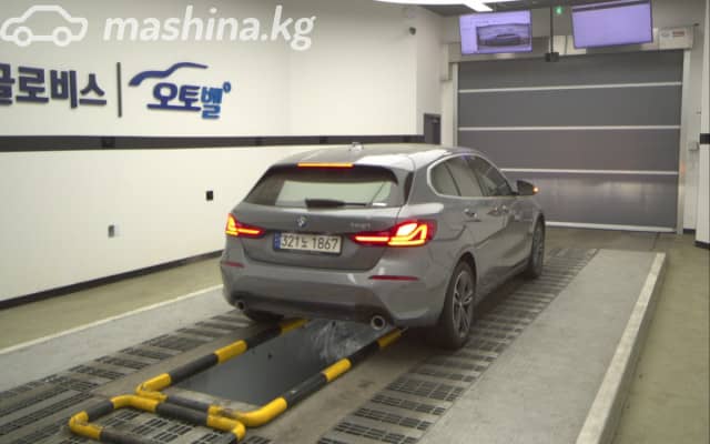 BMW 1 серии III (F40) 120i 2.0 AMT