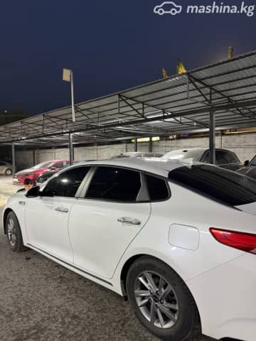 Kia K5 II 2.0 AT