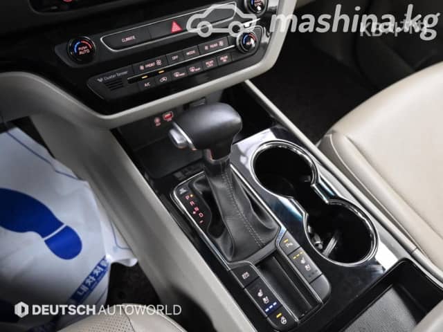 Kia Carnival III 2.2d AT