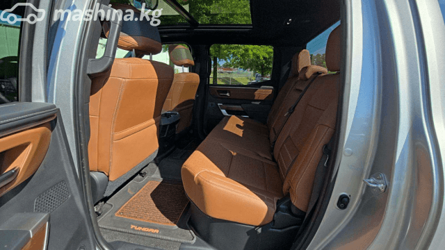 Toyota Tundra III CrewMax 3.5 AT 4WD