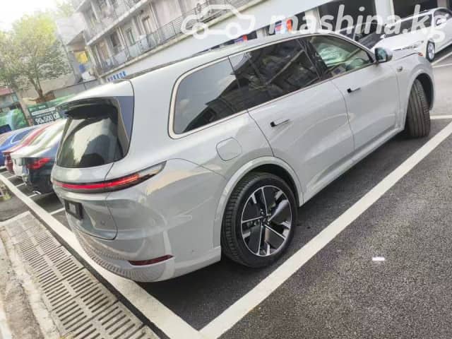 LiXiang L9 Рестайлинг 1.5hyb AT 4WD