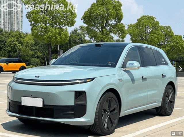 LiXiang L6 1.5hyb AT 4WD