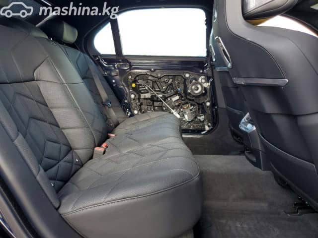 BMW 7 серии VII (G70) 760i xDrive 4.4 AT 4WD