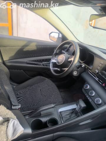 Hyundai Avante VII 1.6 AT