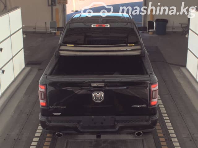 RAM 1500 V Quad Cab 5.7 AT 4WD