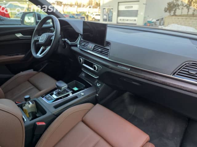 Audi Q5 II (FY) Рестайлинг 45 TFSI 2.0 AMT 4WD