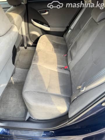 Toyota Prius III Рестайлинг (XW30) 1.8hyb AT