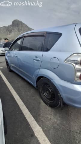 Toyota Corolla Verso I Рестайлинг 2 1.8 MT