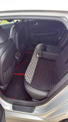 Kia K5 II 2.0 AT