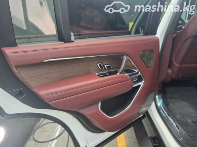 Land Rover Range Rover V P530 4.4 AT 4WD