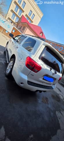 Toyota Sequoia II 5.7 AT 4WD