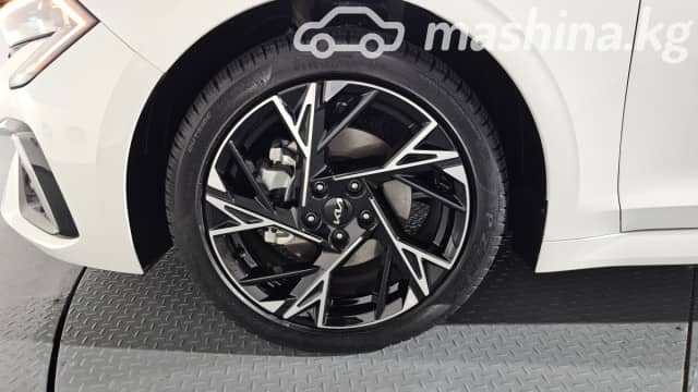 Kia K5 III Рестайлинг 2.0hyb AT