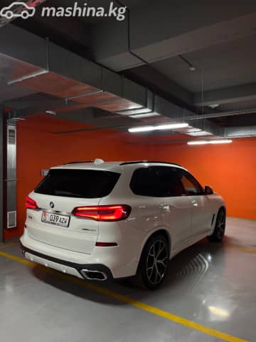 BMW X5 IV (G05/G18) 50i 4.4 AT 4WD