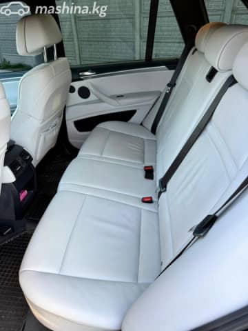 BMW X5 M I (E70) 4.4 AT 4WD