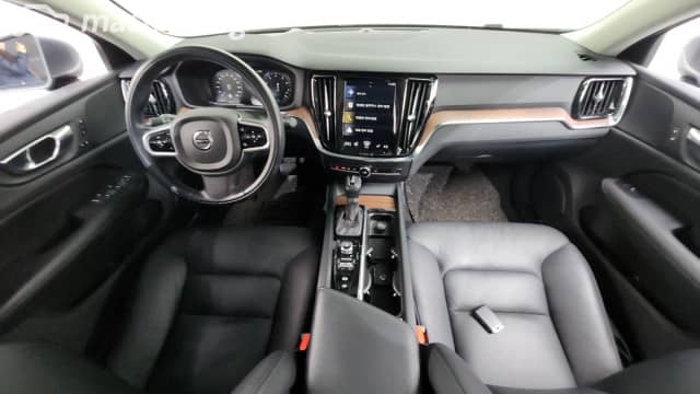 Volvo S60 II Рестайлинг 2.0 AT