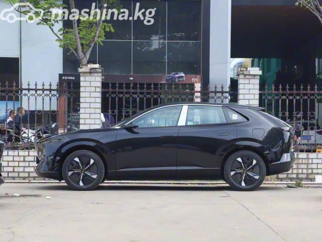 Mazda EZ-60 1.5hyb AT