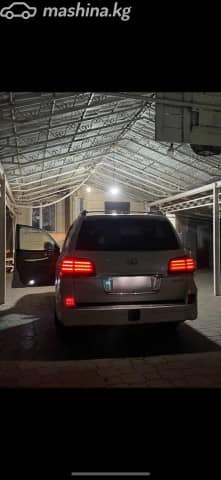Lexus LX III 570 5.7 AT 4WD